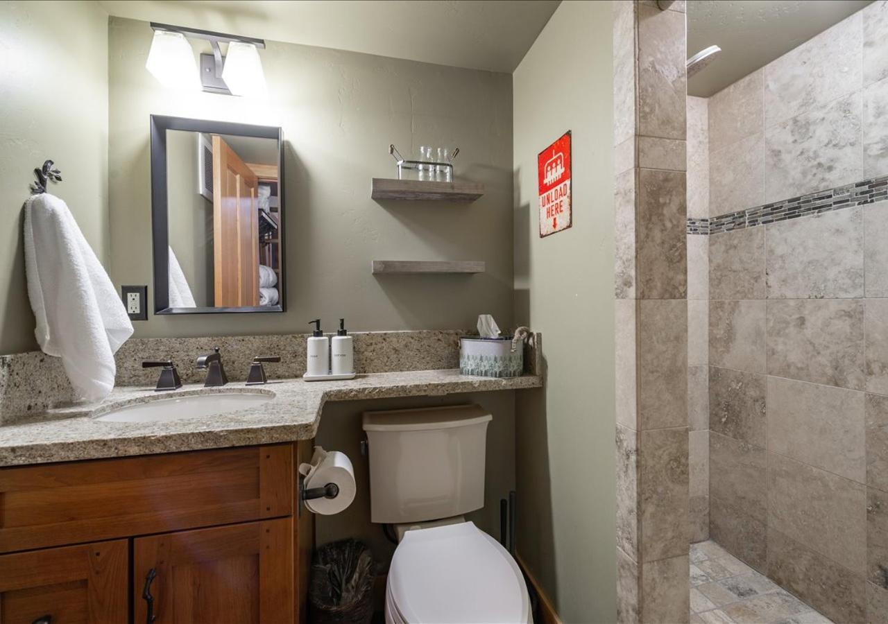 Cozy Northstar Village Condo Walk To Lifts 2 Full Ba Excellent Location Truckee Extérieur photo